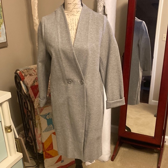 Beautiful Boutique Duster gray, size Medium - Picture 2 of 7